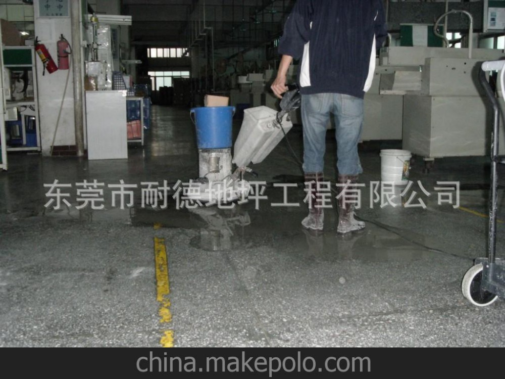 提供东莞工厂地面保洁服务 地板抛光 地板翻新 地板护理
